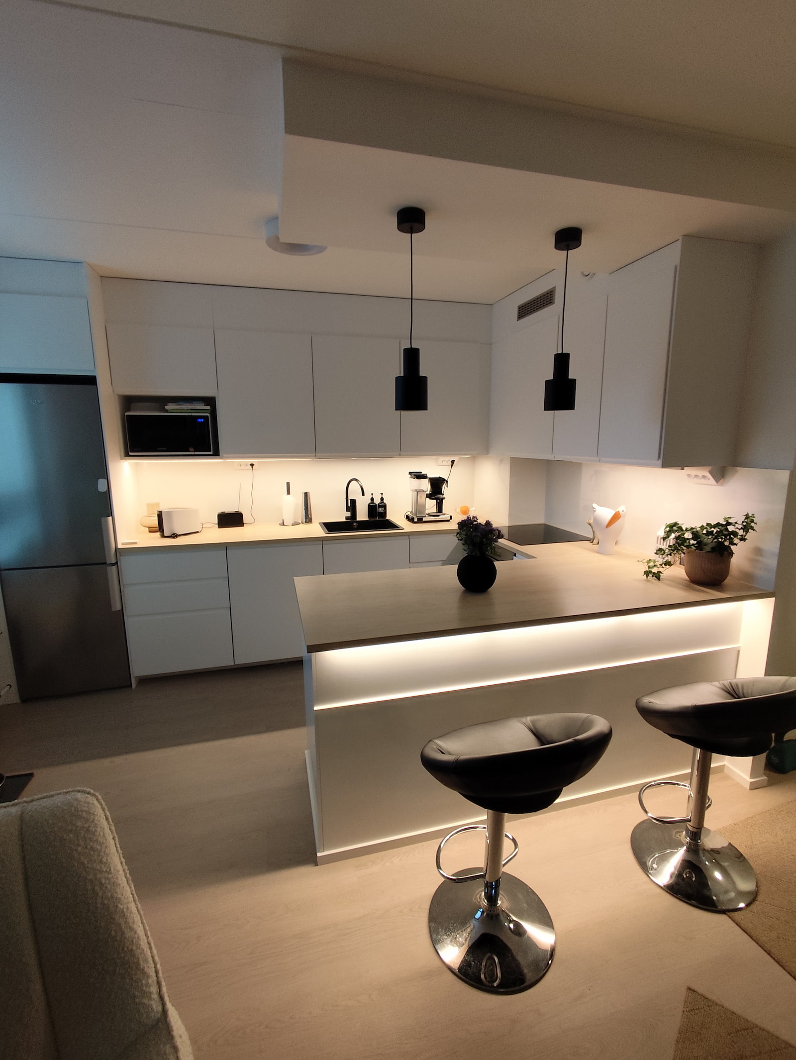 Keittiö jälkeen remontin 1